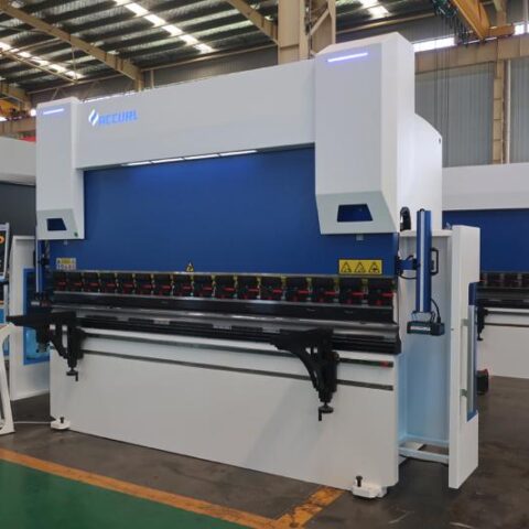 Accurl Euro-Pro CNC Press Brake 4-6 Axis - Image 4