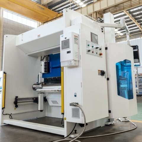 Accurl Euro-Pro CNC Press Brake 4-6 Axis - Image 9