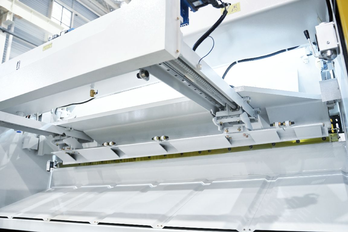 Trident True Cut Premium CNC Guillotine - Image 7