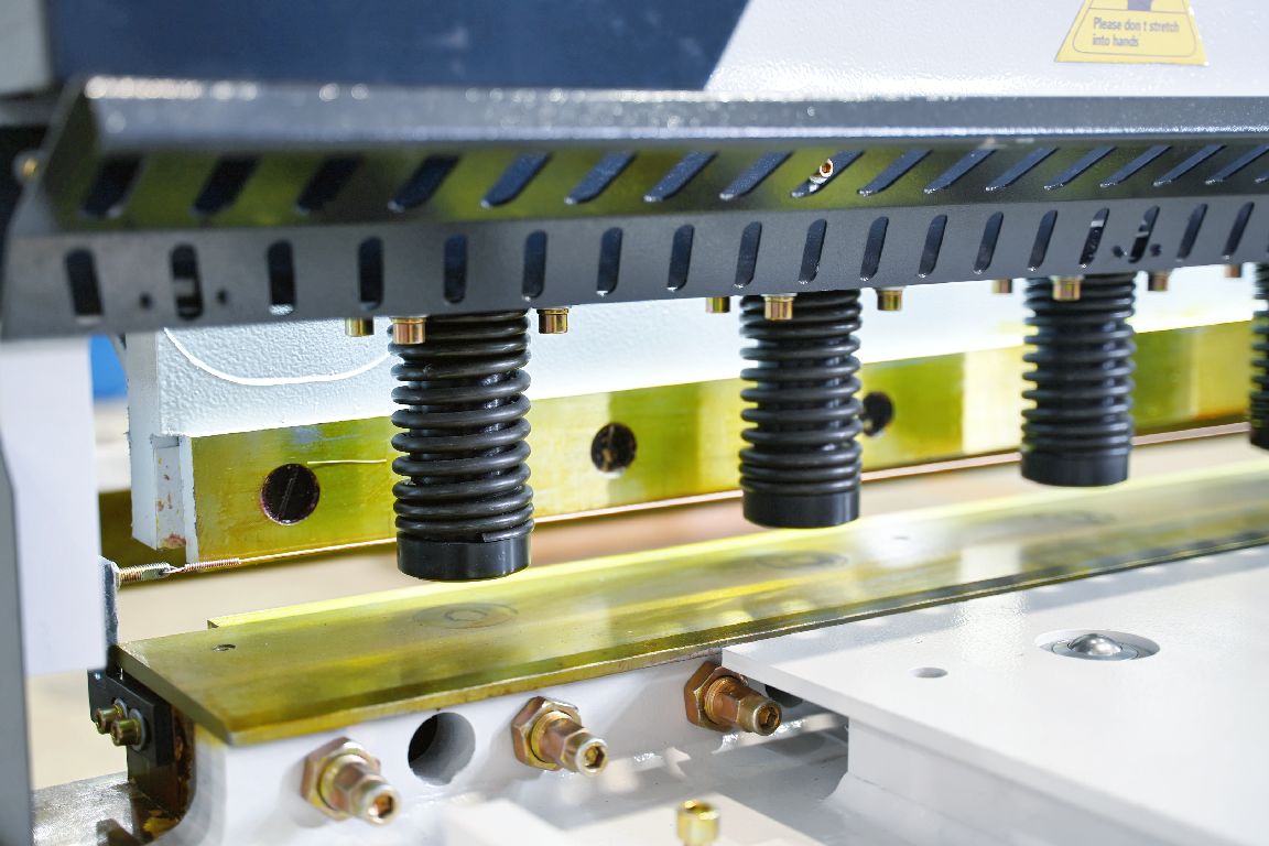 Trident True Cut Premium CNC Guillotine - Image 13