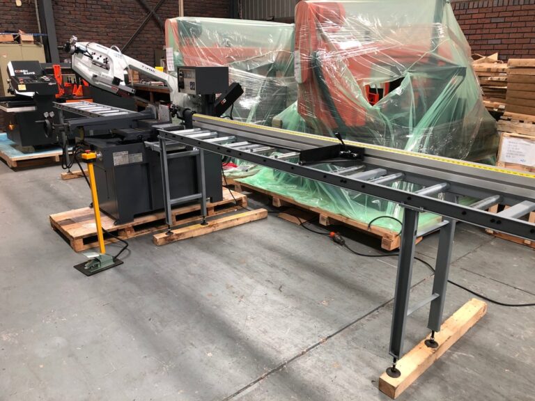 Toptec-WE350DSA-bandsaw-with-measuring-roller-table